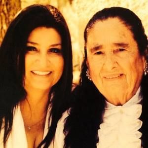 Meet your Posher, Ofelia